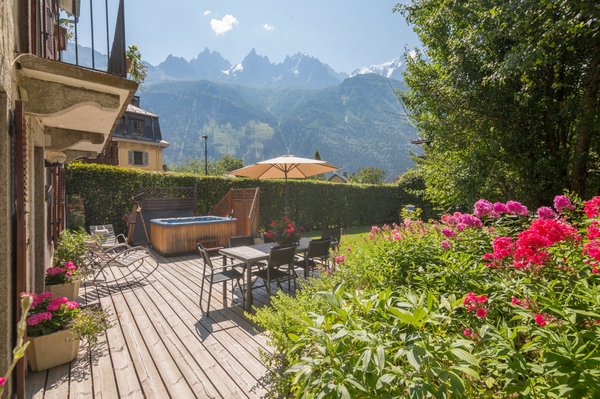 Chamonix winter season rental chalet